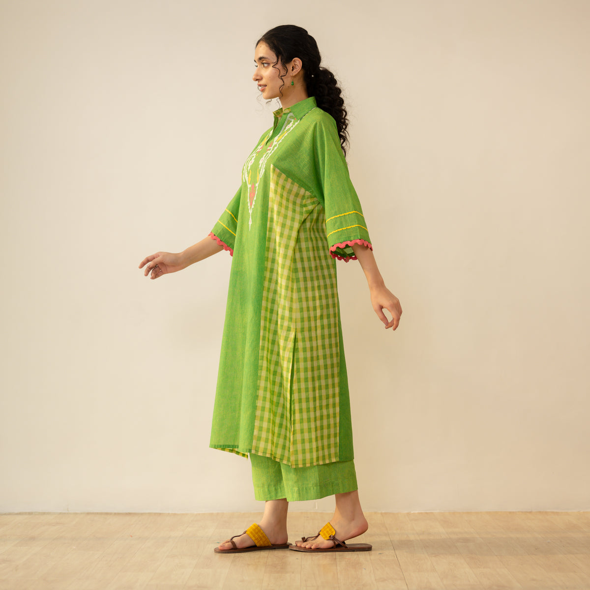 Aabha Embroidered Cotton Slub Kurta - Lime Sorbet