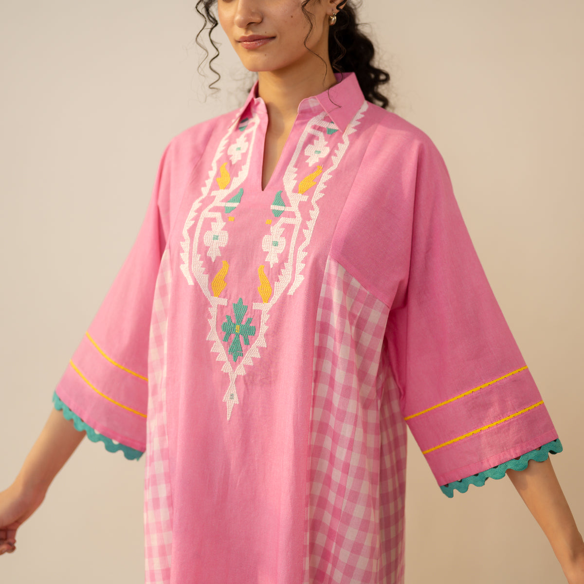 Aabha Embroidered Cotton Slub Kurta - Candy Pink