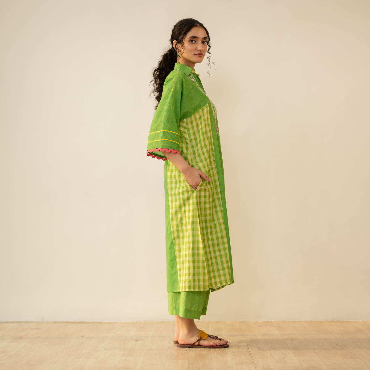 Aabha Embroidered Cotton Slub Kurta - Lime Sorbet