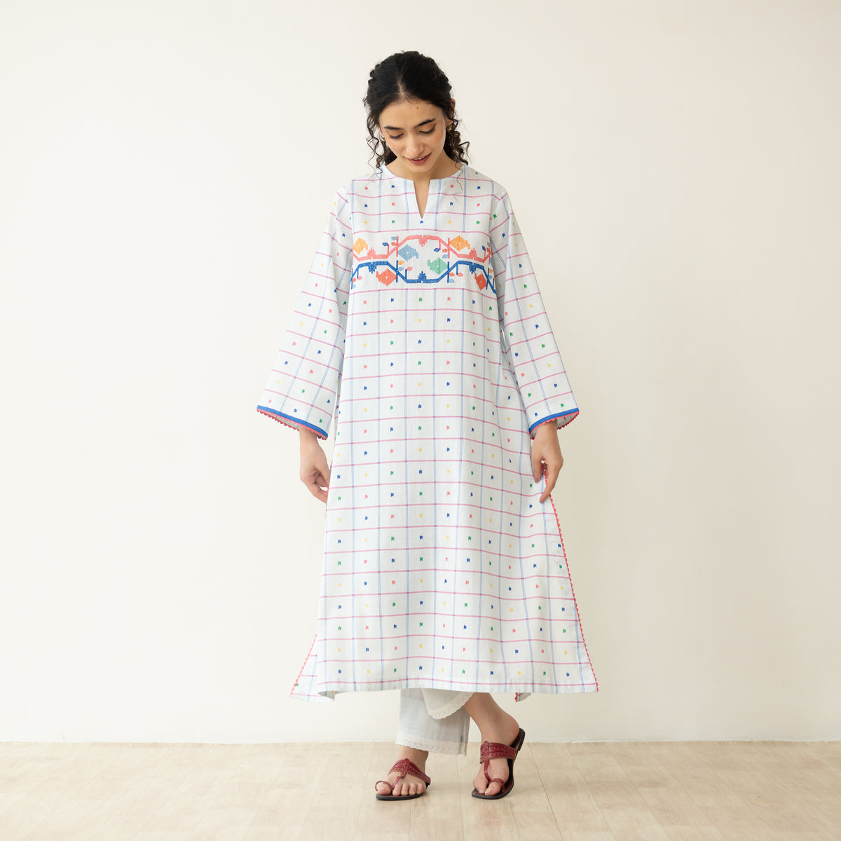 Doodle Embroidered Cotton Kurta - Milky White