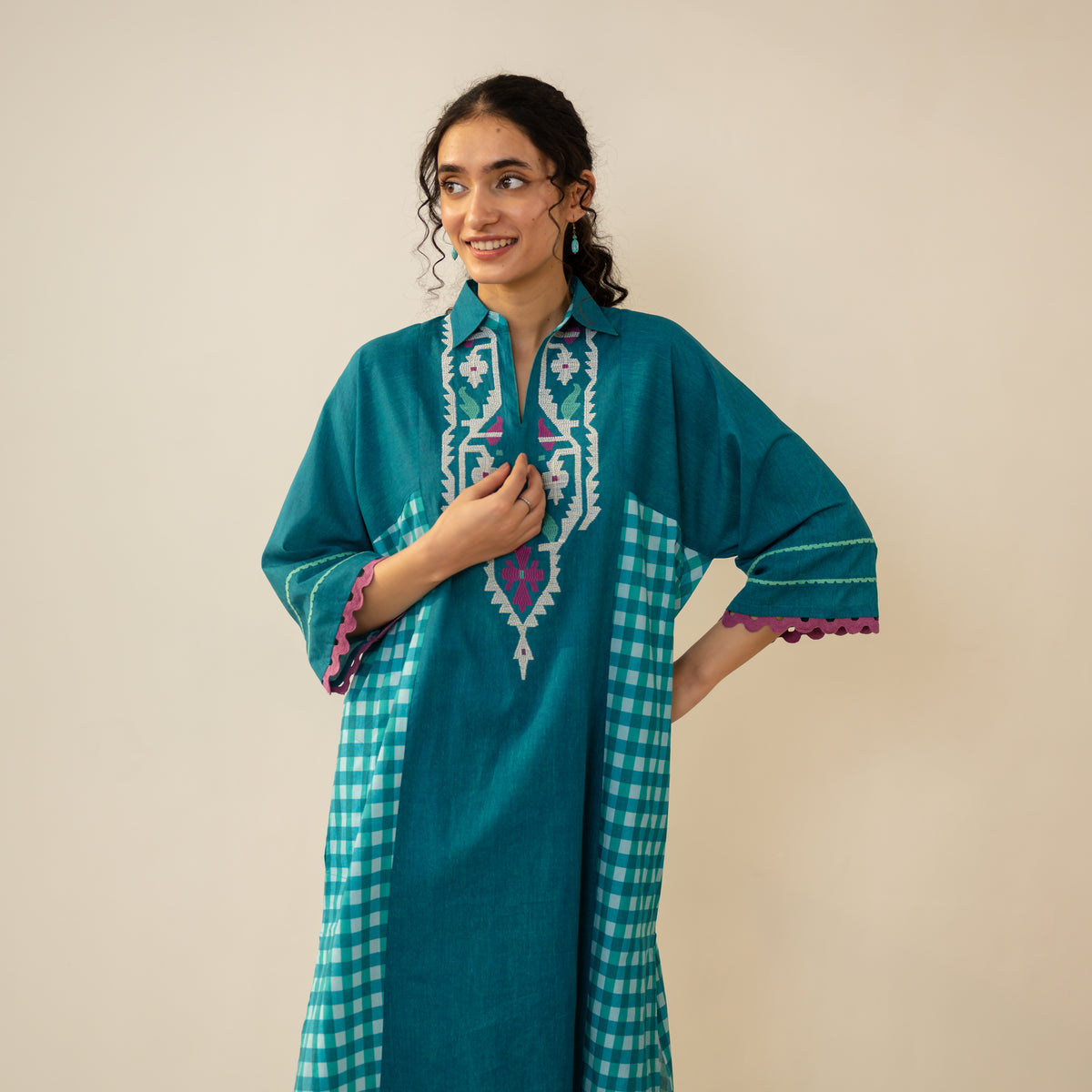 Aabha Embroidered Cotton Slub Kurta - Deep Teal