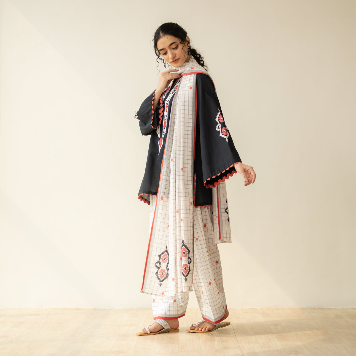 Dot & Dash Mulmul Farshi Set - Midnight Black
