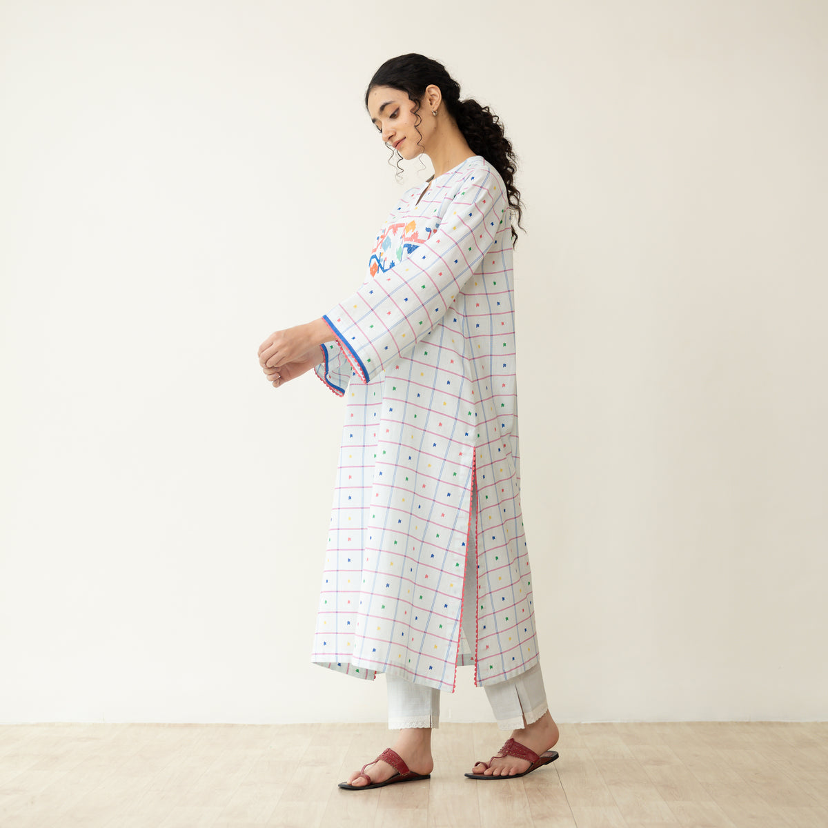 Doodle Embroidered Cotton Kurta - Milky White