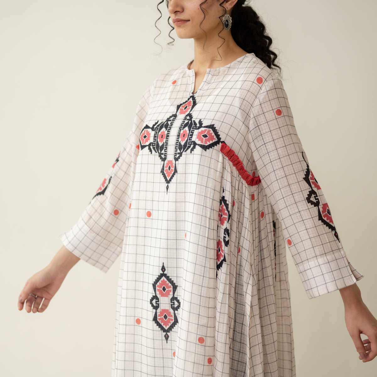 Mogra Kota Doria Kurta Set - Milky White & Jet Black