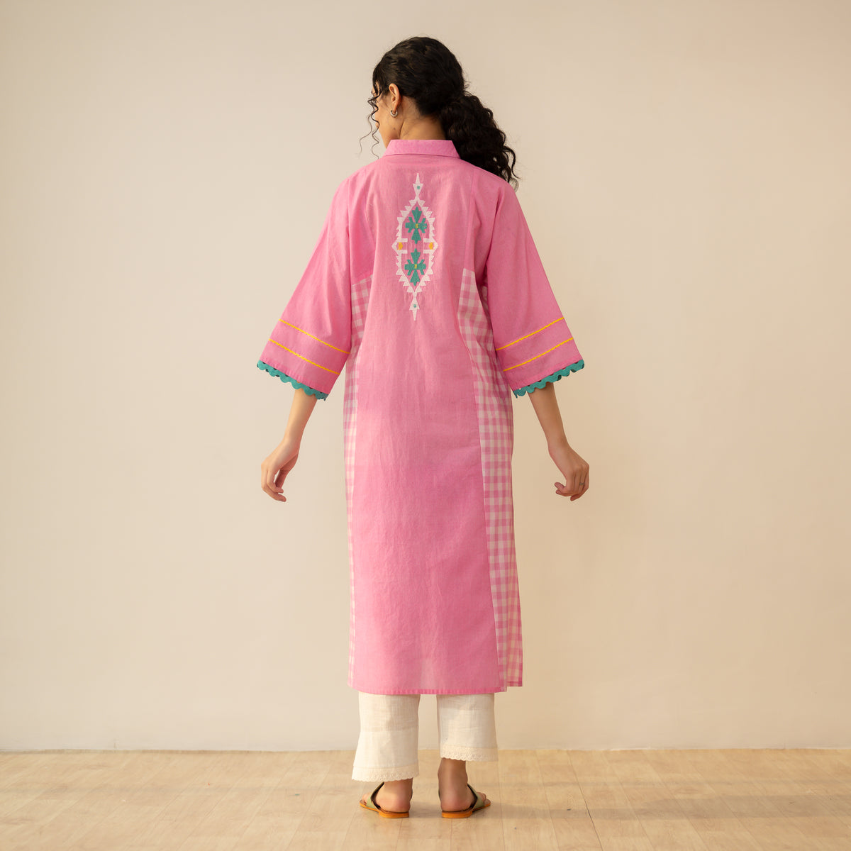 Aabha Embroidered Cotton Slub Kurta - Candy Pink