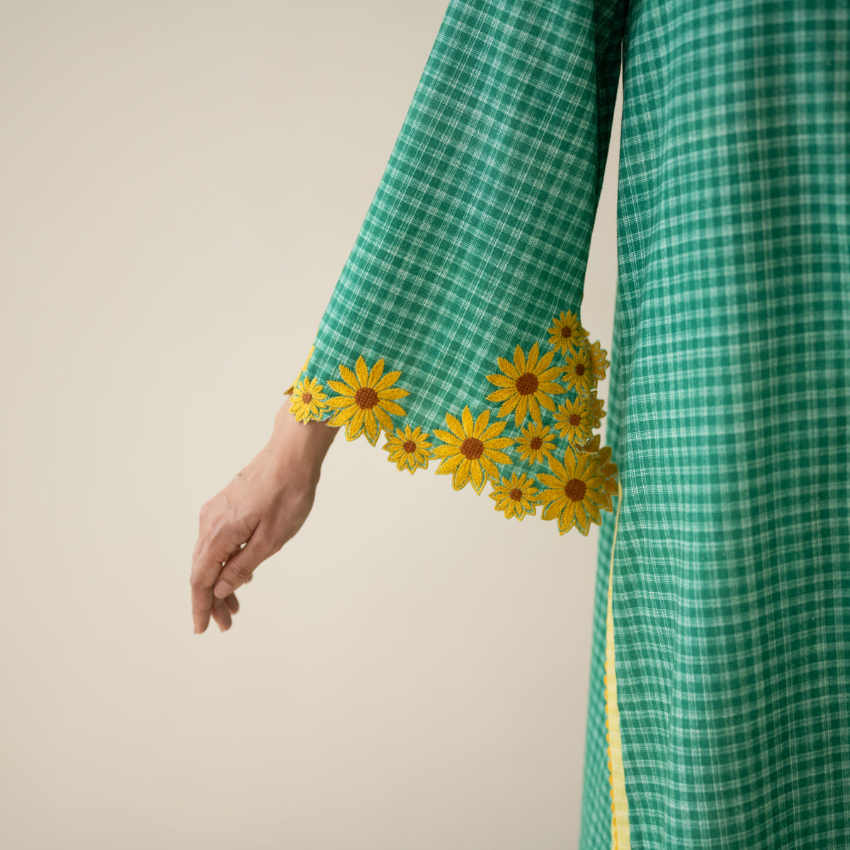 Sunflower Embroidered Linen Cotton Kurta - Green