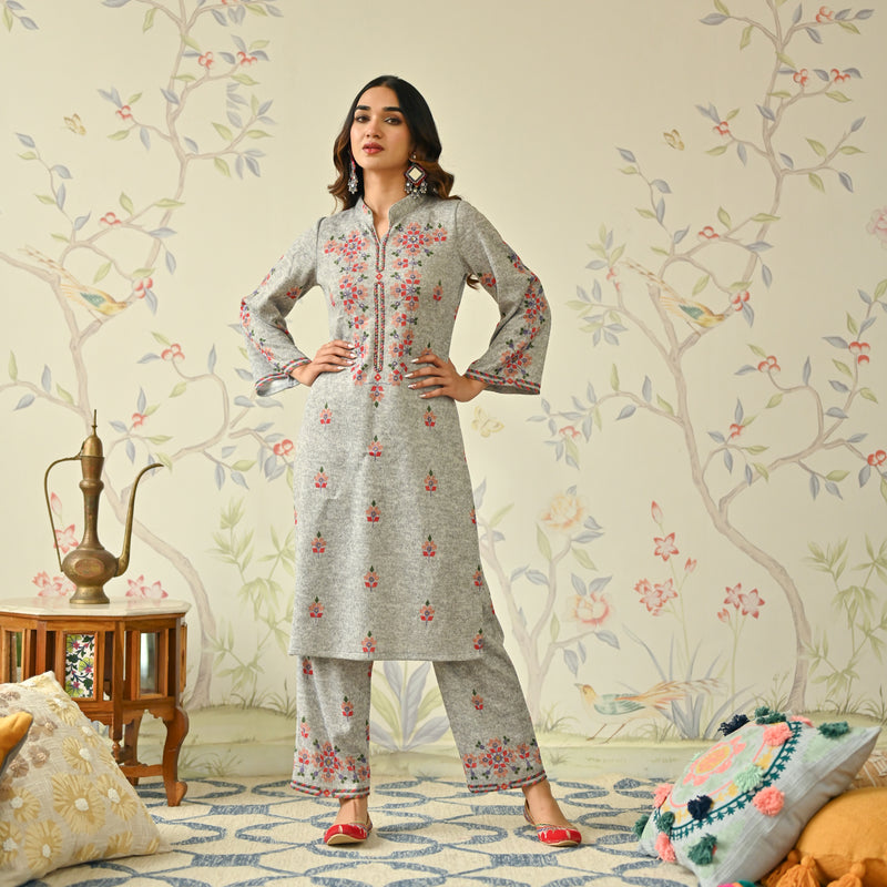 Ivory Geometric Floral Woollen Kurta with Embroidery Detail