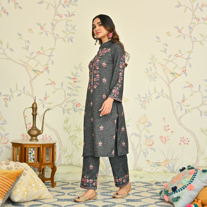 Black Geometric Floral Woollen Kurta with Embroidery Detail