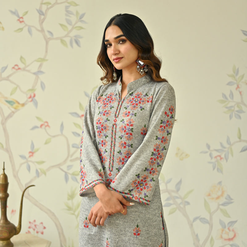 Ivory Geometric Floral Woollen Kurta Set with Embroidery Detail