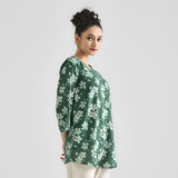 Moss Green Contemporary Dabu Inspired Cotton Tunic with V Neckline
