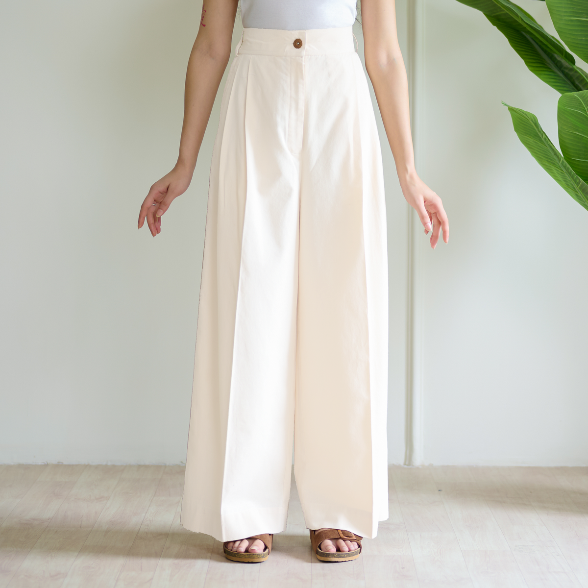 High Waist Pleated Cotton Trousers - White