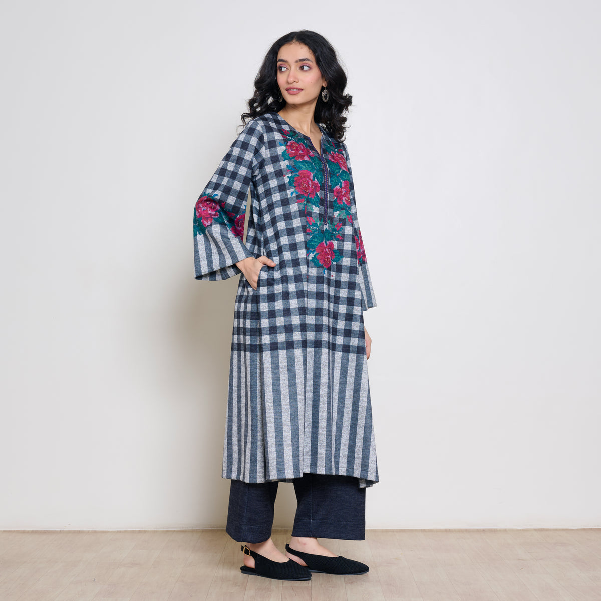 Evermore Woollen Hand Embroidered Kurta Set - Charcoal