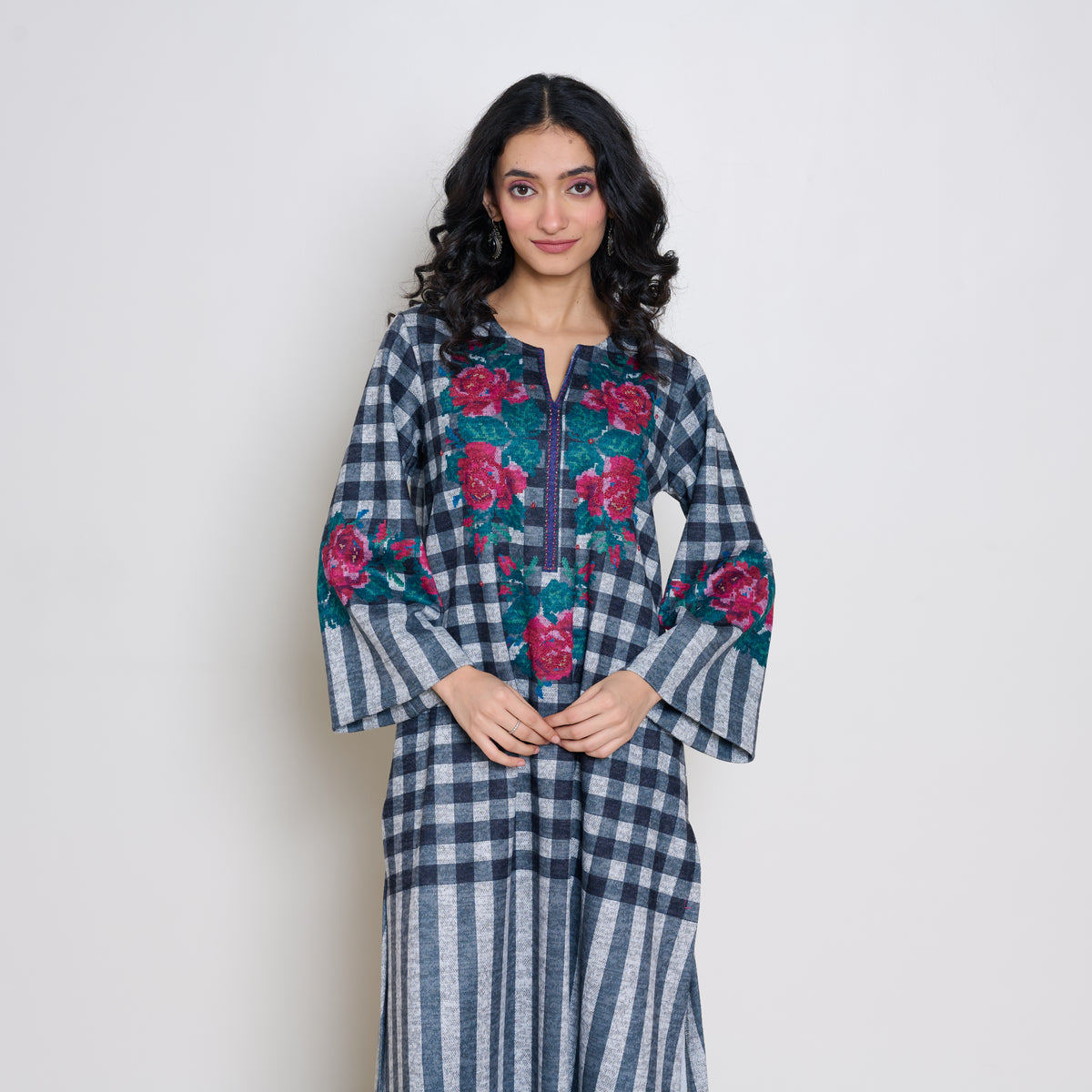Evermore Woollen Hand Embroidered Kurta - Charcoal