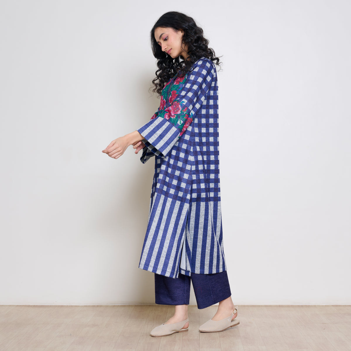 Evermore Woollen Hand Embroidered Kurta Set - Violet