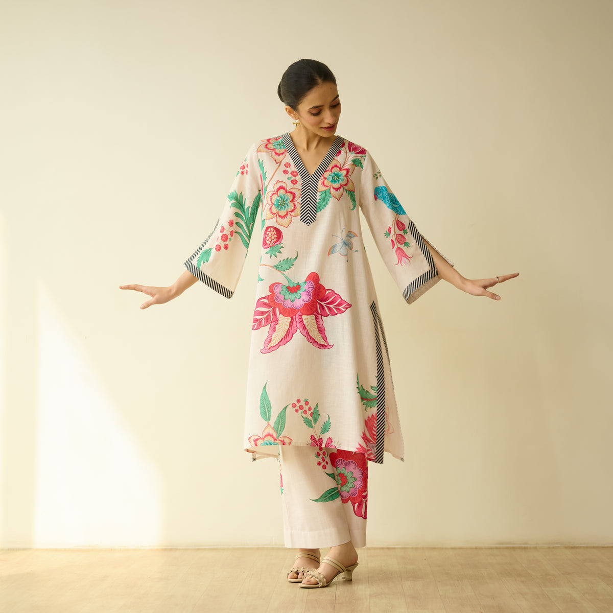 Dil Slub Cotton Hand Embroidered Kurta Set - Butter White
