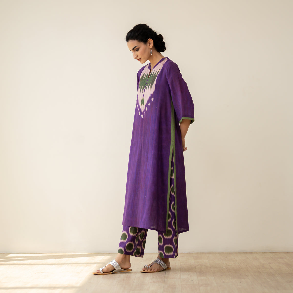 Rekha Slub Cotton Statement Kurta Set - Violet