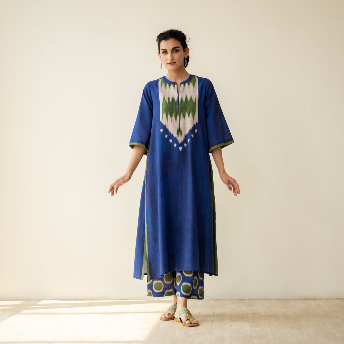 Rekha Slub Cotton Statement Kurta Set - Royal Blue