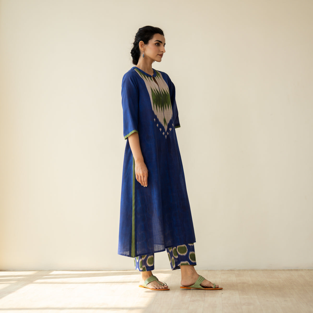 Rekha Slub Cotton Statement Kurta Set - Royal Blue