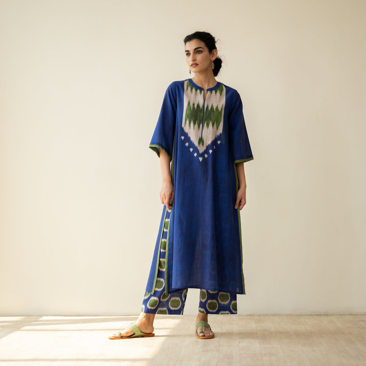 Rekha Slub Cotton Statement Kurta Set - Royal Blue
