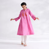 Paan Polka Hand Embroidered Kurta - Baby Pink