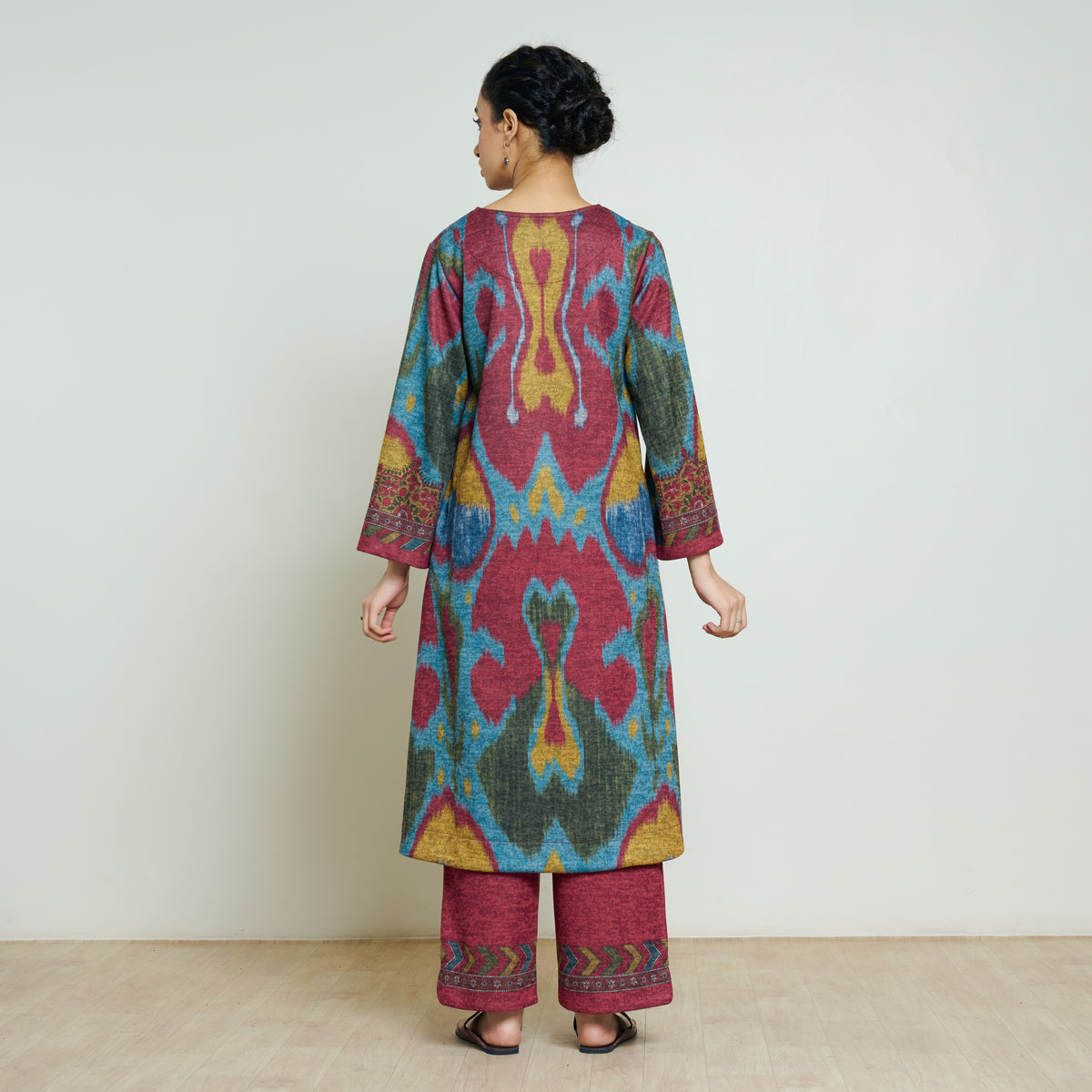 Moonara Hand Embroidered Woollen Kurta Set - Ocean Blue