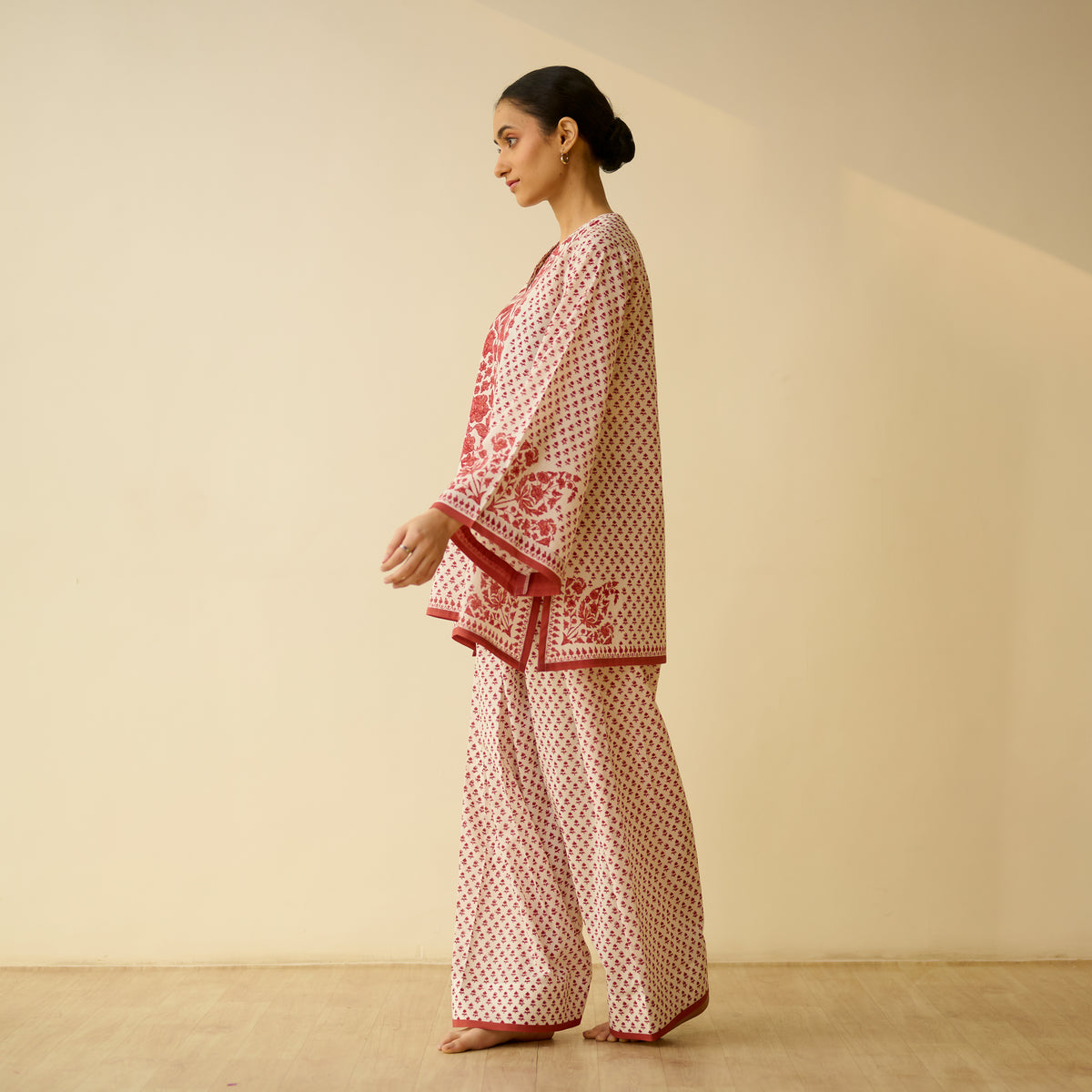 Smriti Bagh Mulmul Cotton Farsi Set - Brick Red