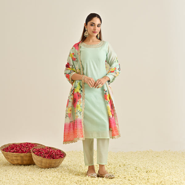 Solid Kurti Set with Embroidered Sleeves & Tie-Dye Dupatta – Graceful Festive Wear