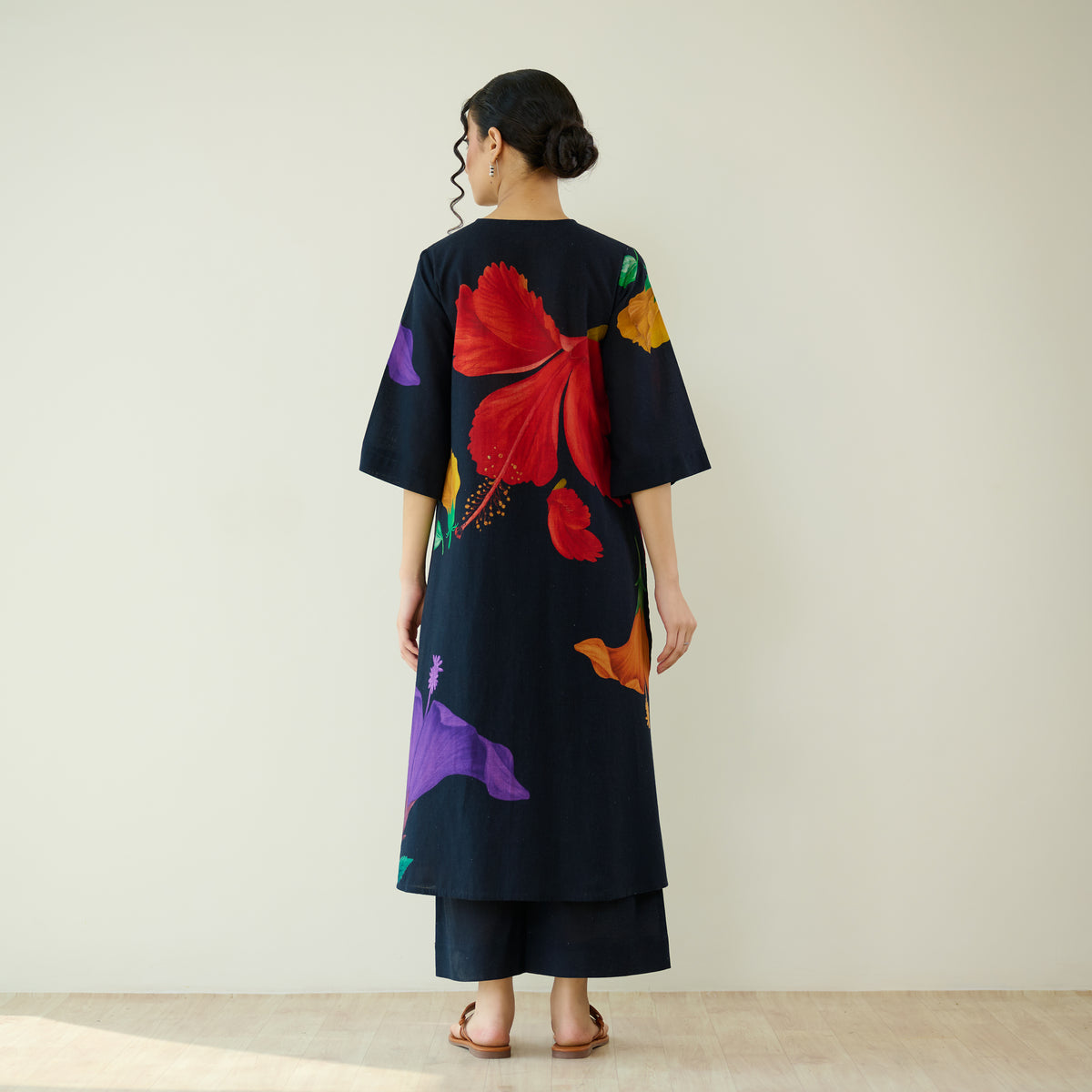 Hibiscus Slub Cotton Kurta Set - Black