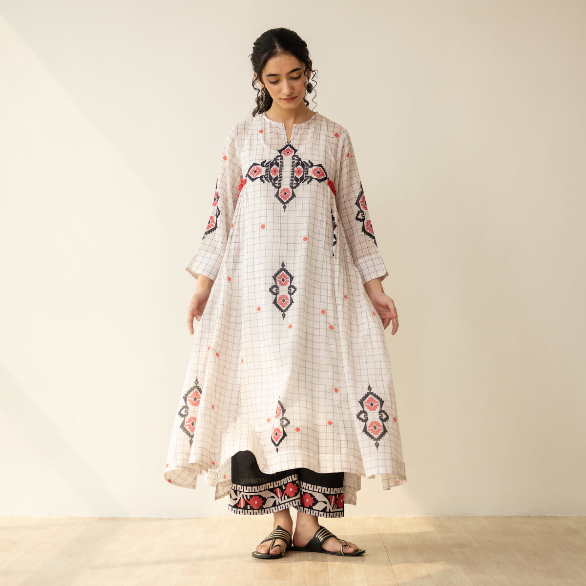 Mogra Kota Doria Kurta Set - Milky White & Jet Black