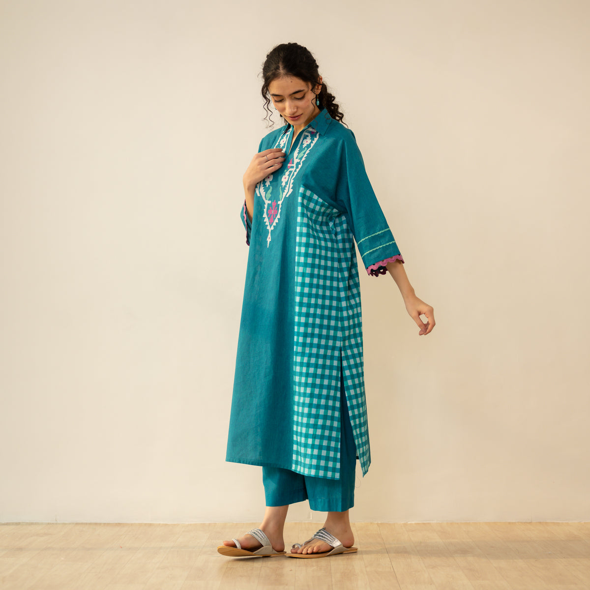 Aabha Embroidered Cotton Slub Kurta - Deep Teal