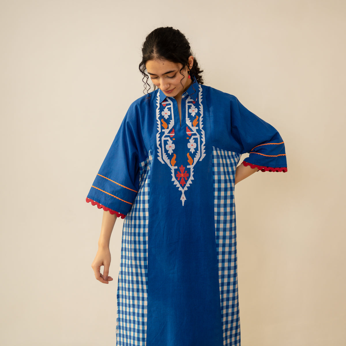 Aabha Embroidered Cotton Slub Kurta - Royal Sapphire