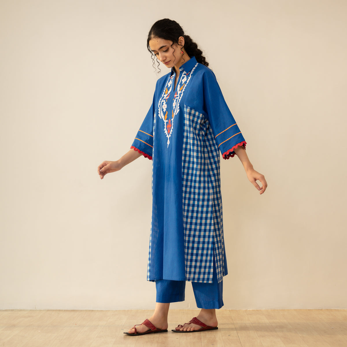 Aabha Embroidered Cotton Slub Kurta - Royal Sapphire