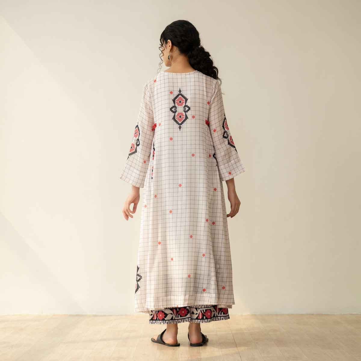 Mogra Kota Doria Kurta Set - Milky White & Jet Black