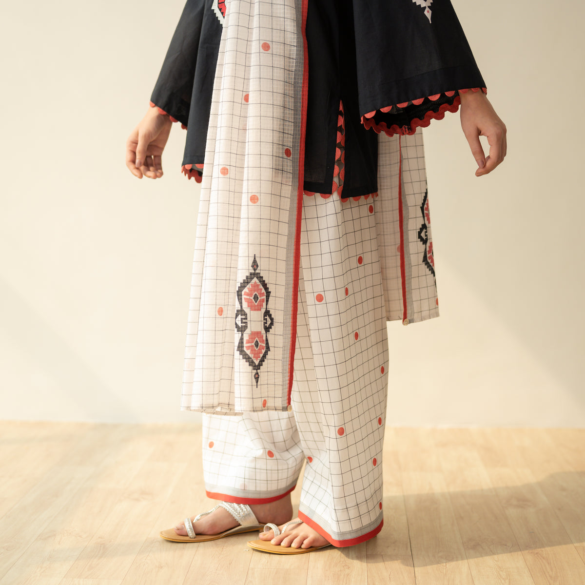 Dot & Dash Mulmul Farshi Set - Midnight Black