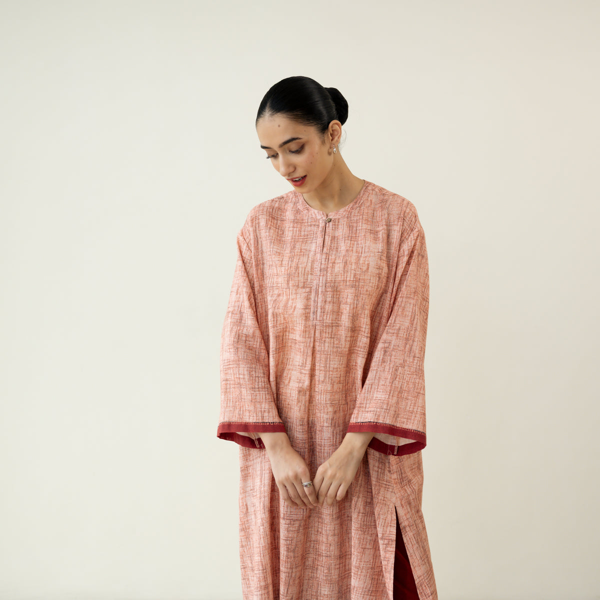 Highlighted Lace Neck Detail Slub Cotton Kurta - Beige