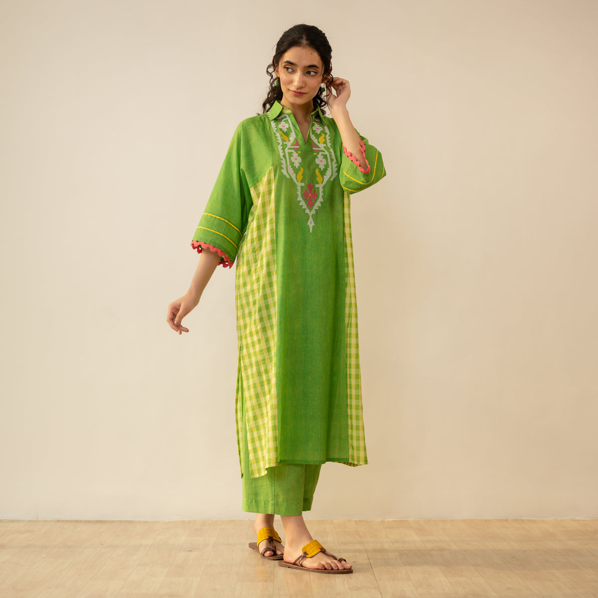 Aabha Embroidered Cotton Slub Kurta - Lime Sorbet