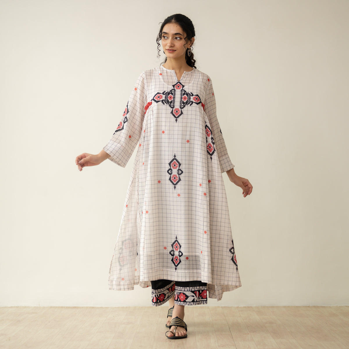 Mogra Kota Doria Kurta Set - Milky White & Jet Black