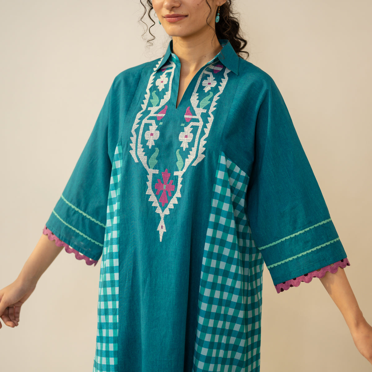 Aabha Embroidered Cotton Slub Kurta - Deep Teal