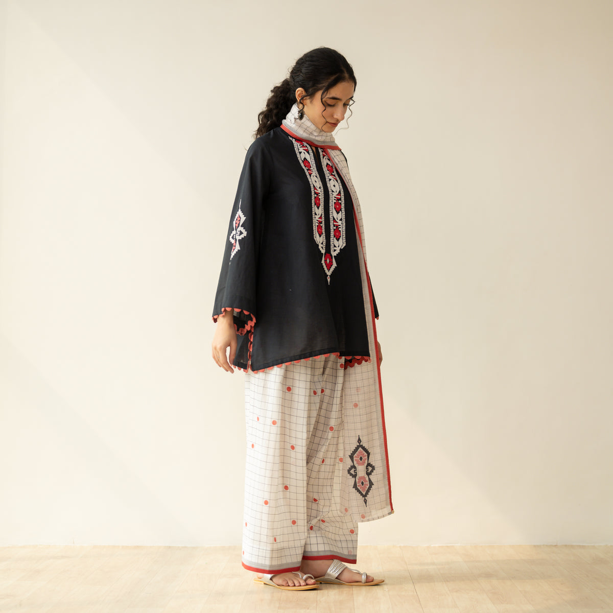 Dot & Dash Mulmul Farshi Set - Midnight Black