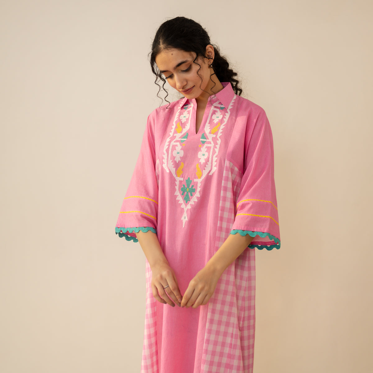 Aabha Embroidered Cotton Slub Kurta - Candy Pink