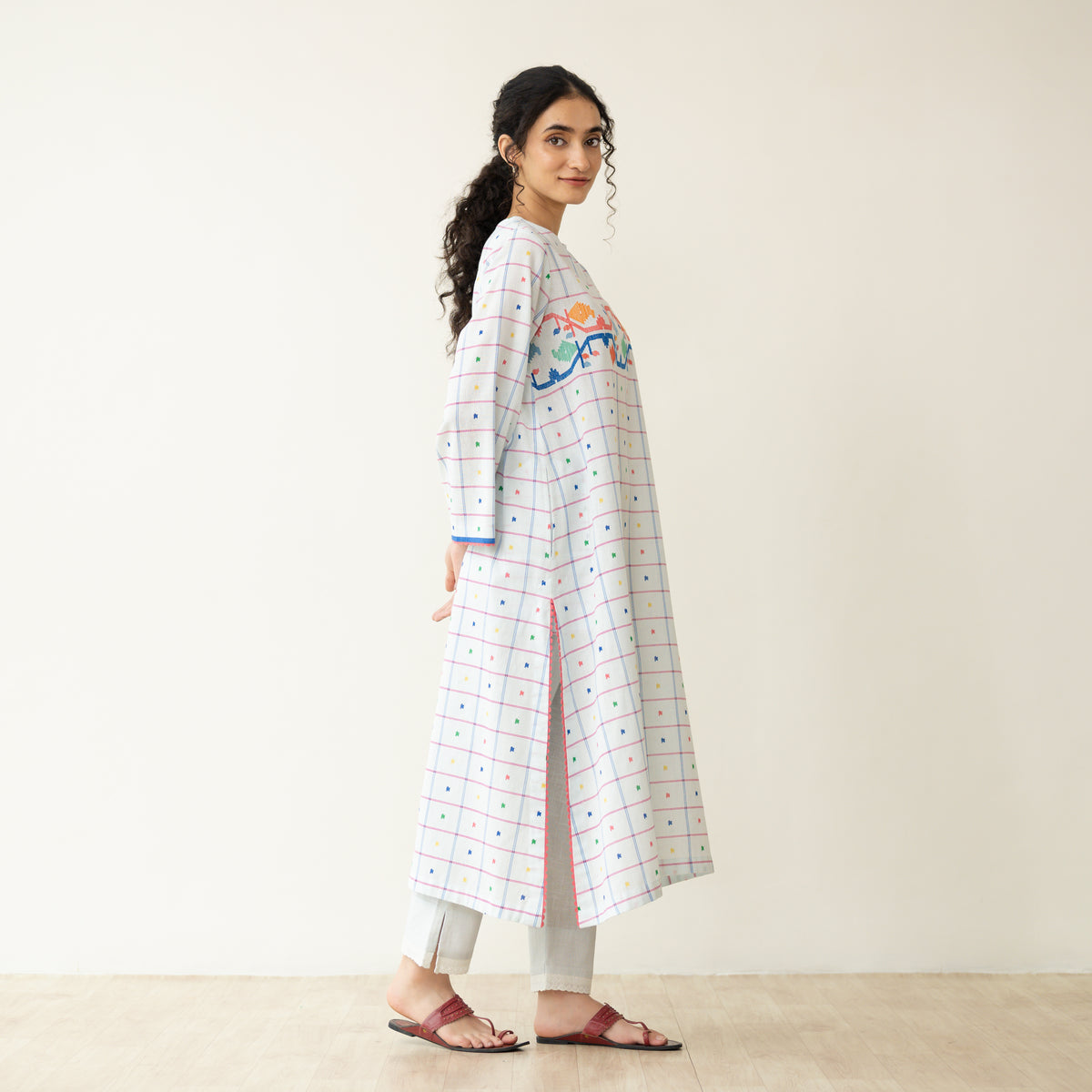 Doodle Embroidered Cotton Kurta - Milky White
