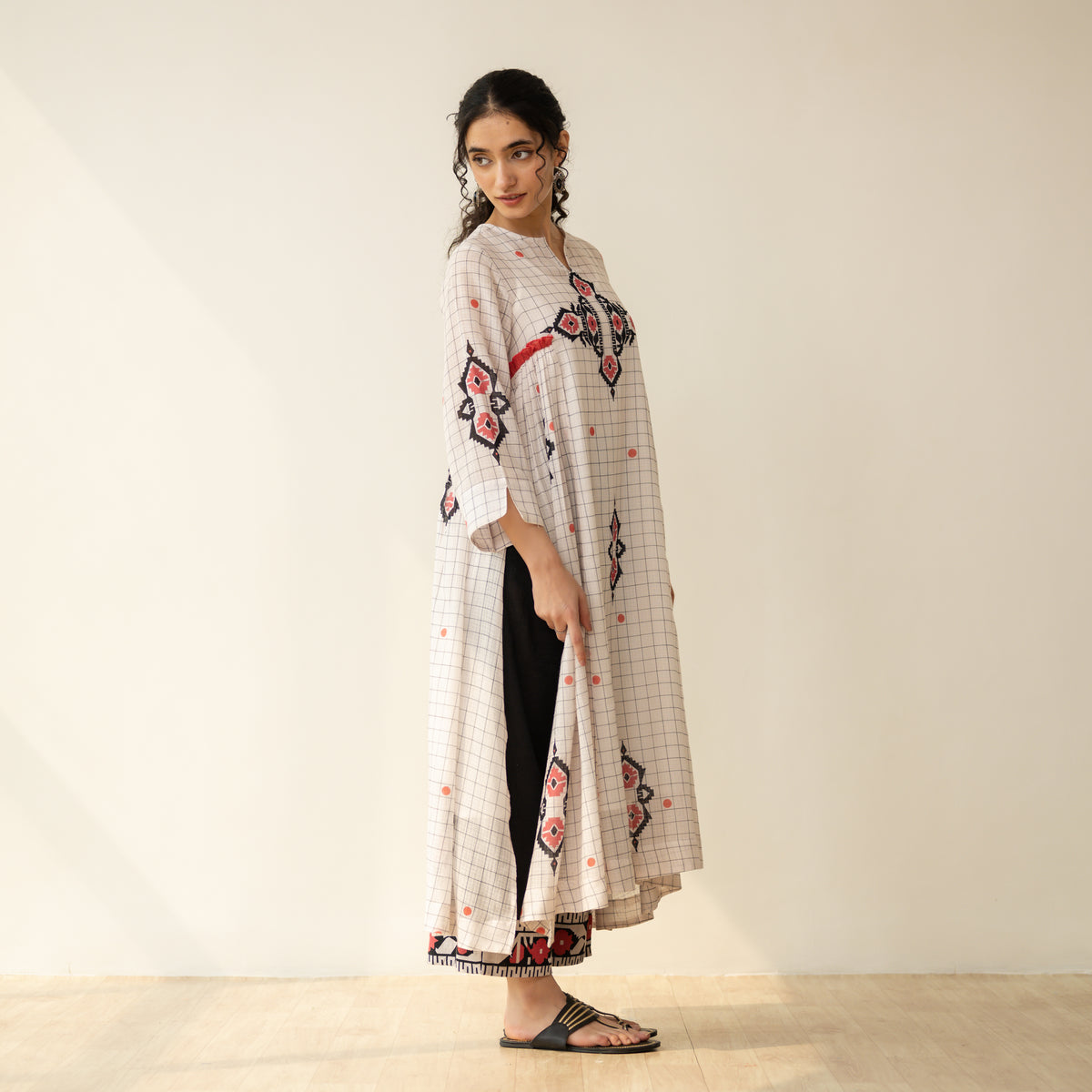 Mogra Kota Doria Kurta Set - Milky White & Jet Black
