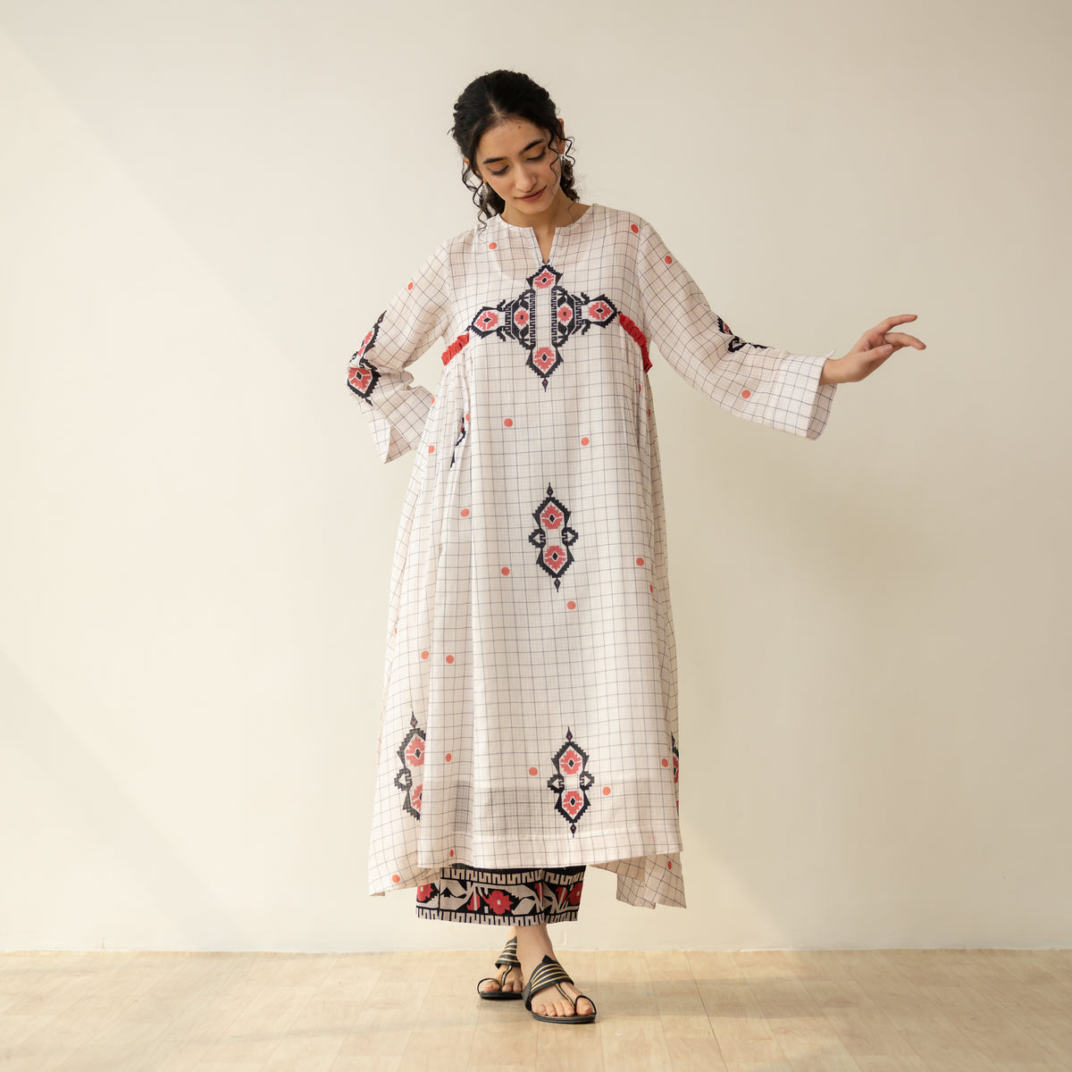 Mogra Kota Doria Kurta Set - Milky White & Jet Black