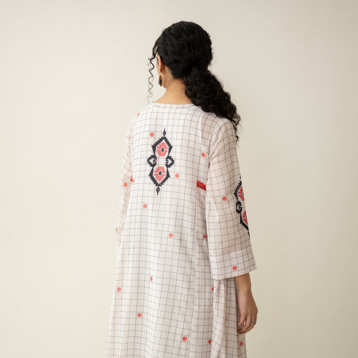 Mogra Kota Doria Kurta Set - Milky White & Jet Black
