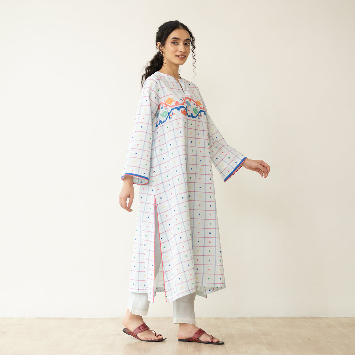Doodle Embroidered Cotton Kurta - Milky White