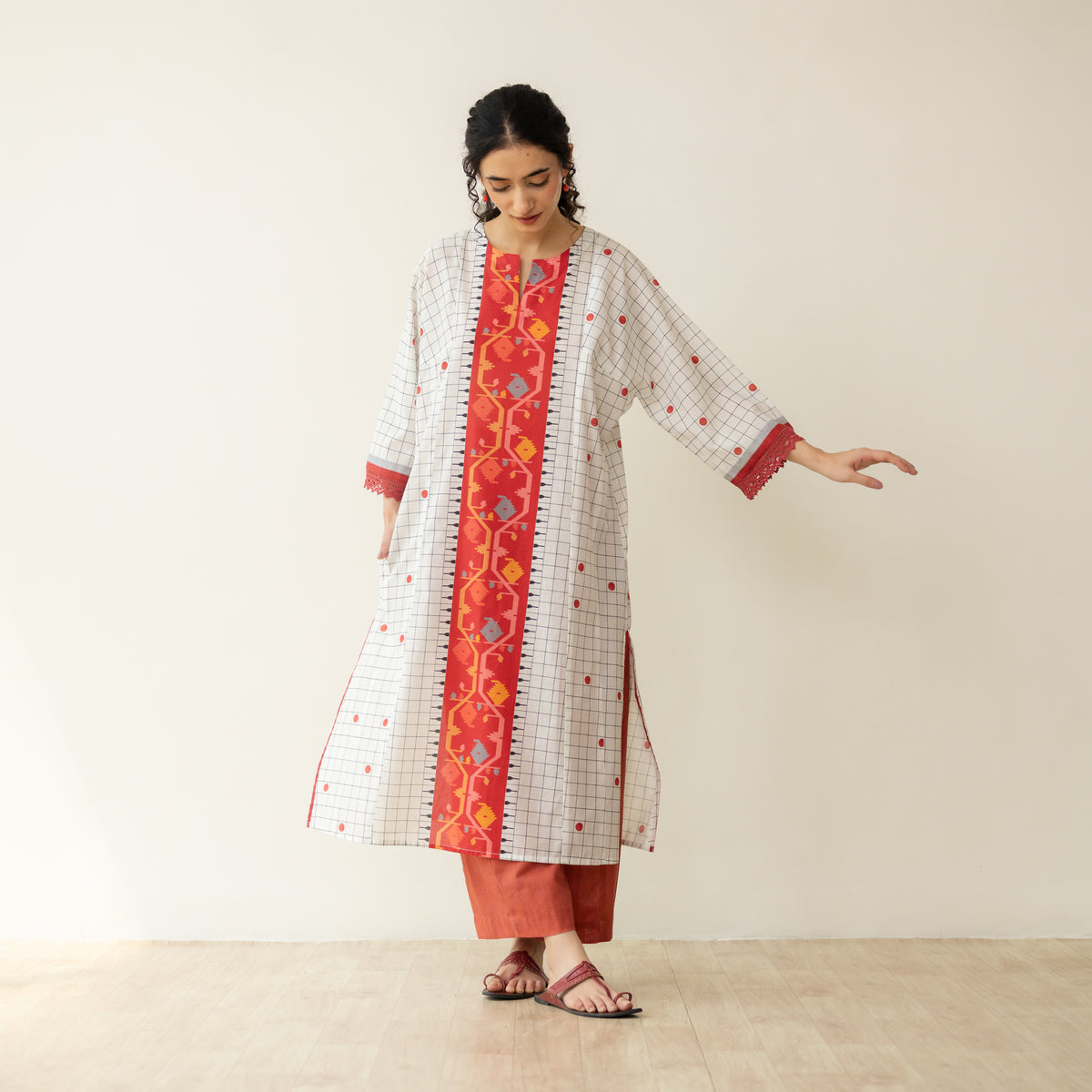 Sitara Front Panelled Mulmul Kurta - Creme White