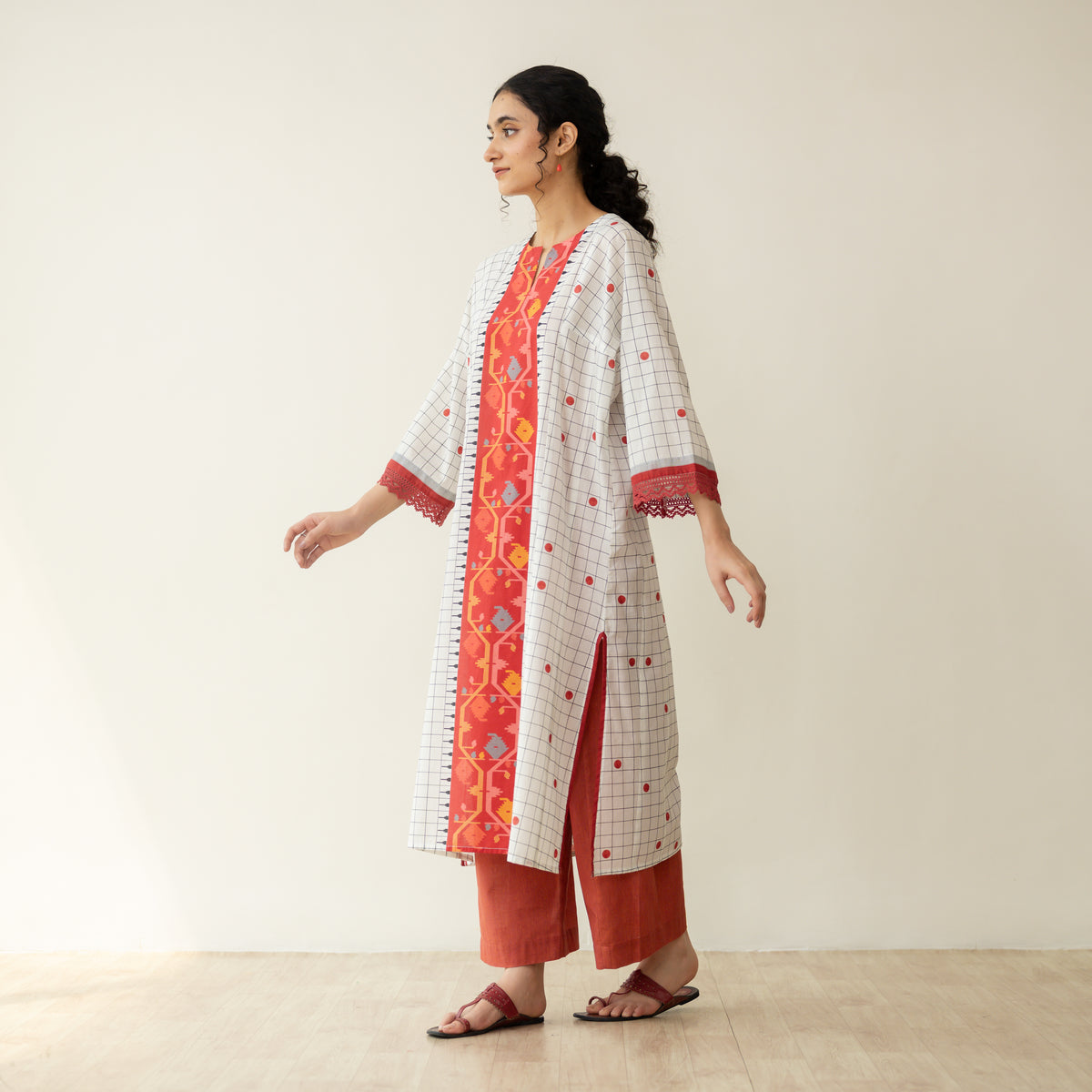 Sitara Front Panelled Mulmul Kurta - Creme White