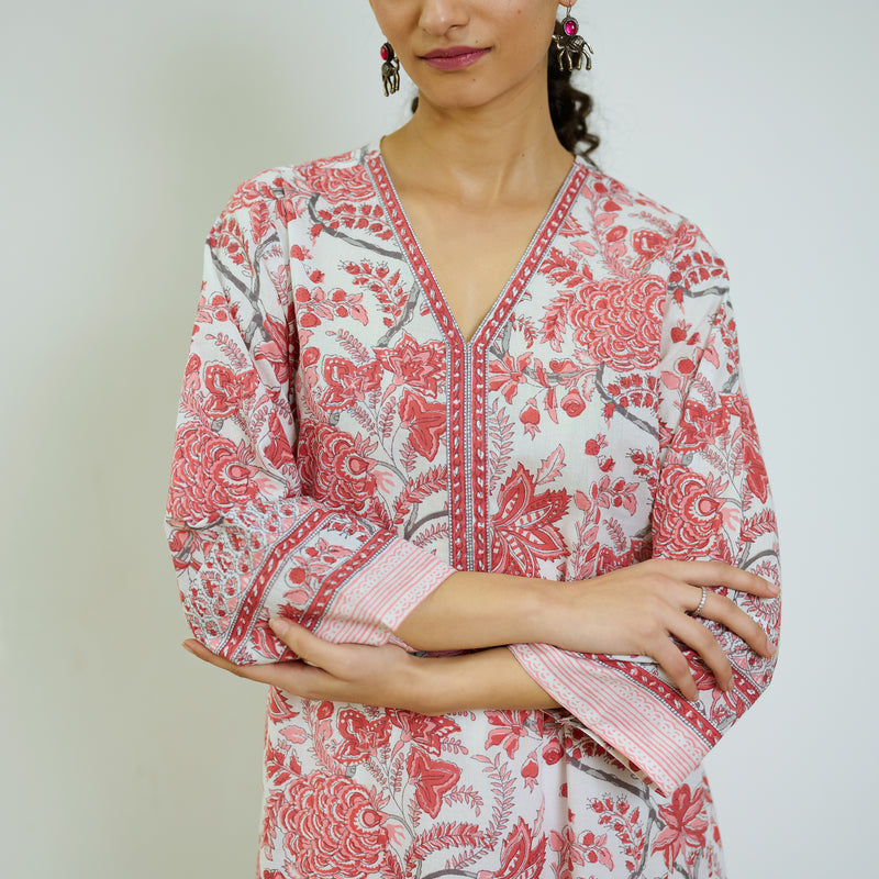 Peach Red Sanganeri Printed Cotton Kurta Set with Contrast Mul Cotton Dupatta