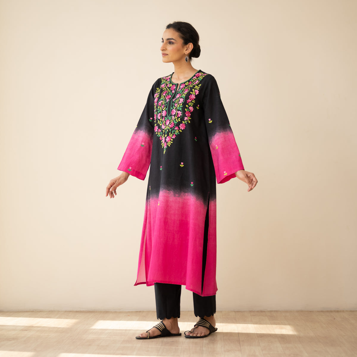 Cassata Embroidered Linen Cotton Kurta - Black & Magenta