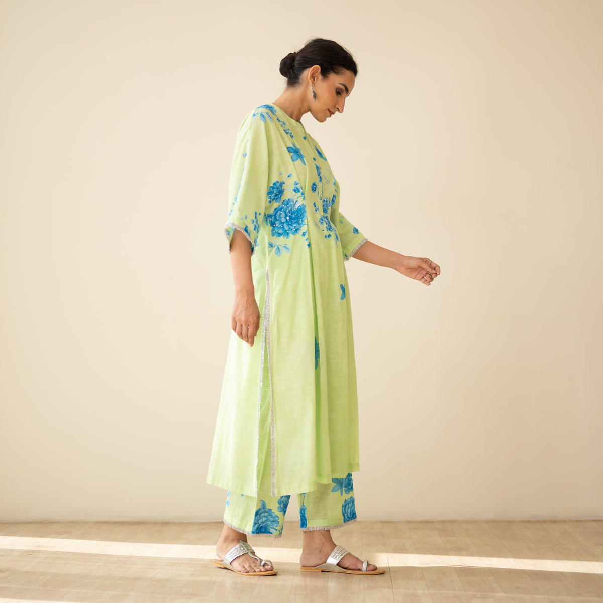 Sakura Hand Embroidered Festive Cotton Slub Kurta Set - Pista Green
